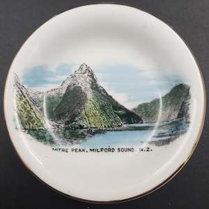 Grafton - NZ Tourist Ware: Mitre Peak, Milford Sound - Butter Pat