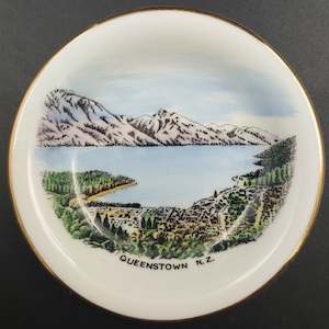 Kitchenware: Grafton - NZ Tourist Ware: Queenstown - Butter Pat