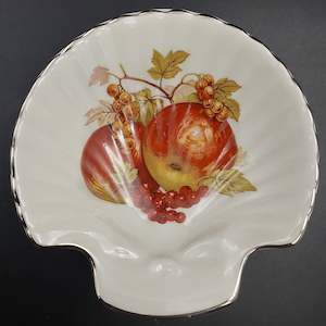 Royal Winton - Fruit - Shell-shaped Dish