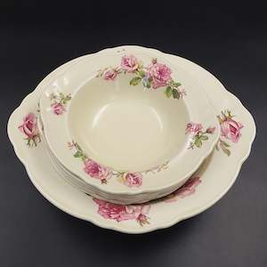 Kitchenware: Grindley - Pink Roses - Sweet Set