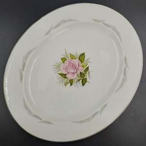 Grindley - Baroness - Platter, Medium