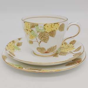 Kitchenware: Grosvenor - Yellow, Green and White Flowers - Trio