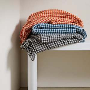 Internet only: Huxter Wool Throw