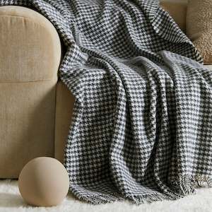 Huxter Wool Throw - Black