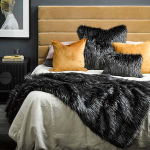 Luxury Imitation Fur Throw - Ebony Plume