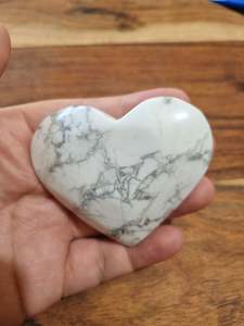 Howlite Puff Heart