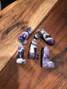 Small Chevron Amethyst Peckers