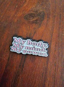 Jewellery: My Mind Bag Pin