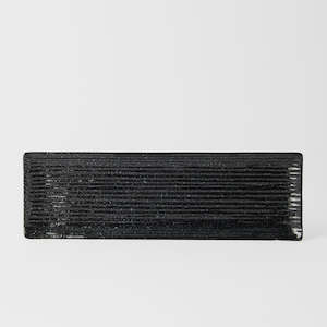 Kitchenware: Black Line Sashimi Plate