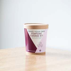 Kitchenware: Fortune Cookie Kit