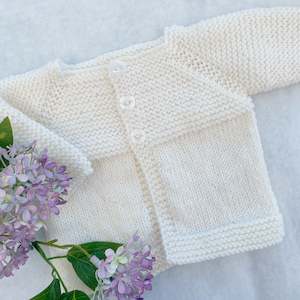 Baby wear: "Daffodils" baby cardigan