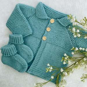 Baby wear: "Willow" merino baby cardigan and bootie set