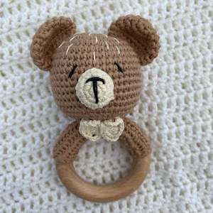 Baby wear: Crochet Bear Wooden Baby Rattle