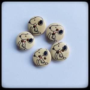 Baby wear: "Dog" wooden baby buttons