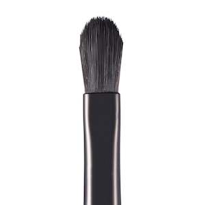 LIP BRUSH L1