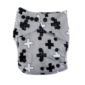 Baby wear: Bear & Moo Cross my Heart Cloth Nappy