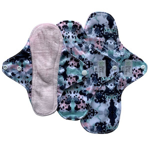 Baby wear: Bear & Moo Reusable Sanitary Pad