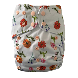 Baby wear: Bear & Moo Nan’s garden Cloth Nappy – Shell Only