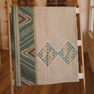 Gift: Awhi Company - Mahana Throw - Ihirangi