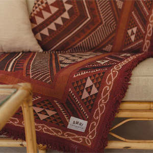 Gift: Awhi Company - Mahana Throw - Rahota