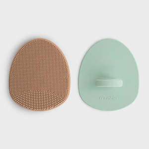 Gift: Mushie - Cradle Cap Brush