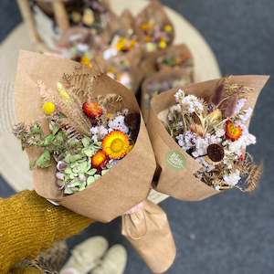 Gift: Dried Flower Posies - Small