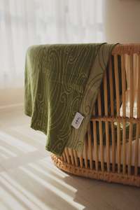 Awhi Company - Knitted Blanket - Manaaki Ngahere