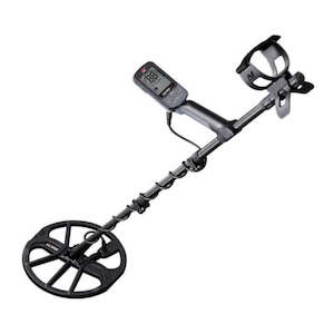 Hobby equipment and supply: Metal Detector, Equinox 700