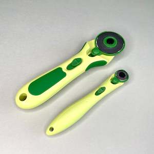 Tools: Rotary Cutter ~ Clover 45mm and 18mm