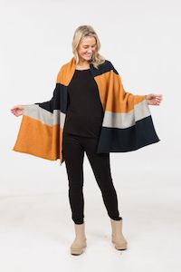 Clothing: TRAVEL WRAP NE815