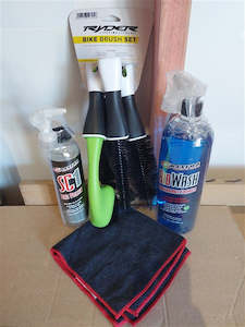 Bicycle and accessory: Maxima Pro Bike Cleaning Kit with brush set