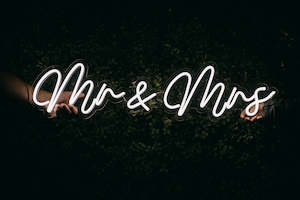 Mr & Mrs - LED Neon Sign