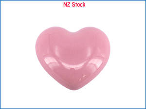 Macadamia nut growing: Pink Heart Knob Handle