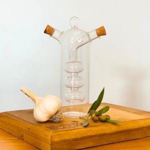 Food manufacturing: 2 in 1 Glass Decanter