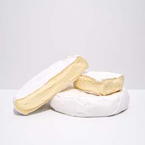 Dairy product wholesaling: Brie de Moutere