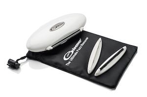 Craft material and supply: Gleener Fabric Shaver & Lint Brush - Battery Free, Travel Size