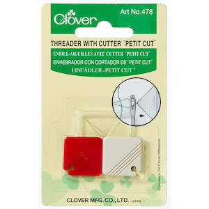 Clover C478 - Needle Threader with Cutter - set of 2 per package