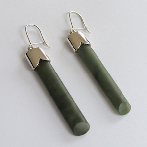 Gift: Pounamu Silver Earrings