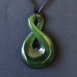 Maori Greenstone Twist: Greenstone Pendants