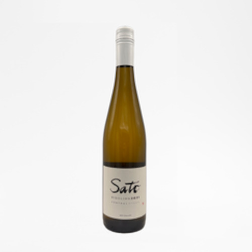 Liquor store: SATO Riesling 2021