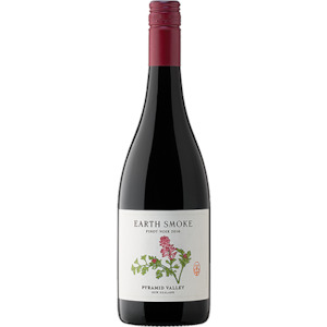 Liquor store: PYRAMID VALLEY Earth Smoke Pinot Noir 2020