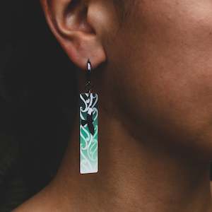 Design services: Earrings Green, Ngā Manu - Kahu