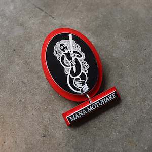 Brooch Black, Mana Motuhake wahine