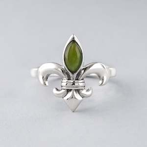 Pounamu Fleur de Lis Ring