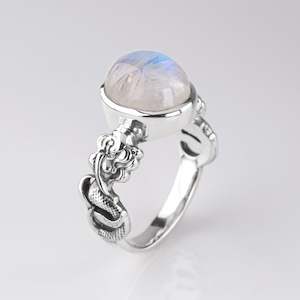 Mermaid ring in Sterling Silver with Rainbow Moonstone