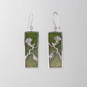 Pounamu Calypso earrings in Sterling Silver