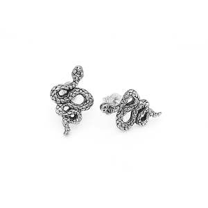 Jewellery manufacturing: Snake studs