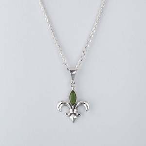 Pounamu Fleur de Lis Pendant