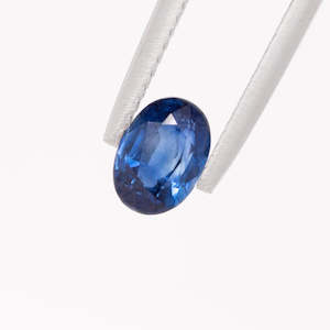 Jewellery manufacturing: Classic Blue Sapphire Oval 1.06 carat