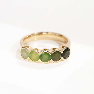 Ombré Pounamu Heart Window ring in Gold or Platinum